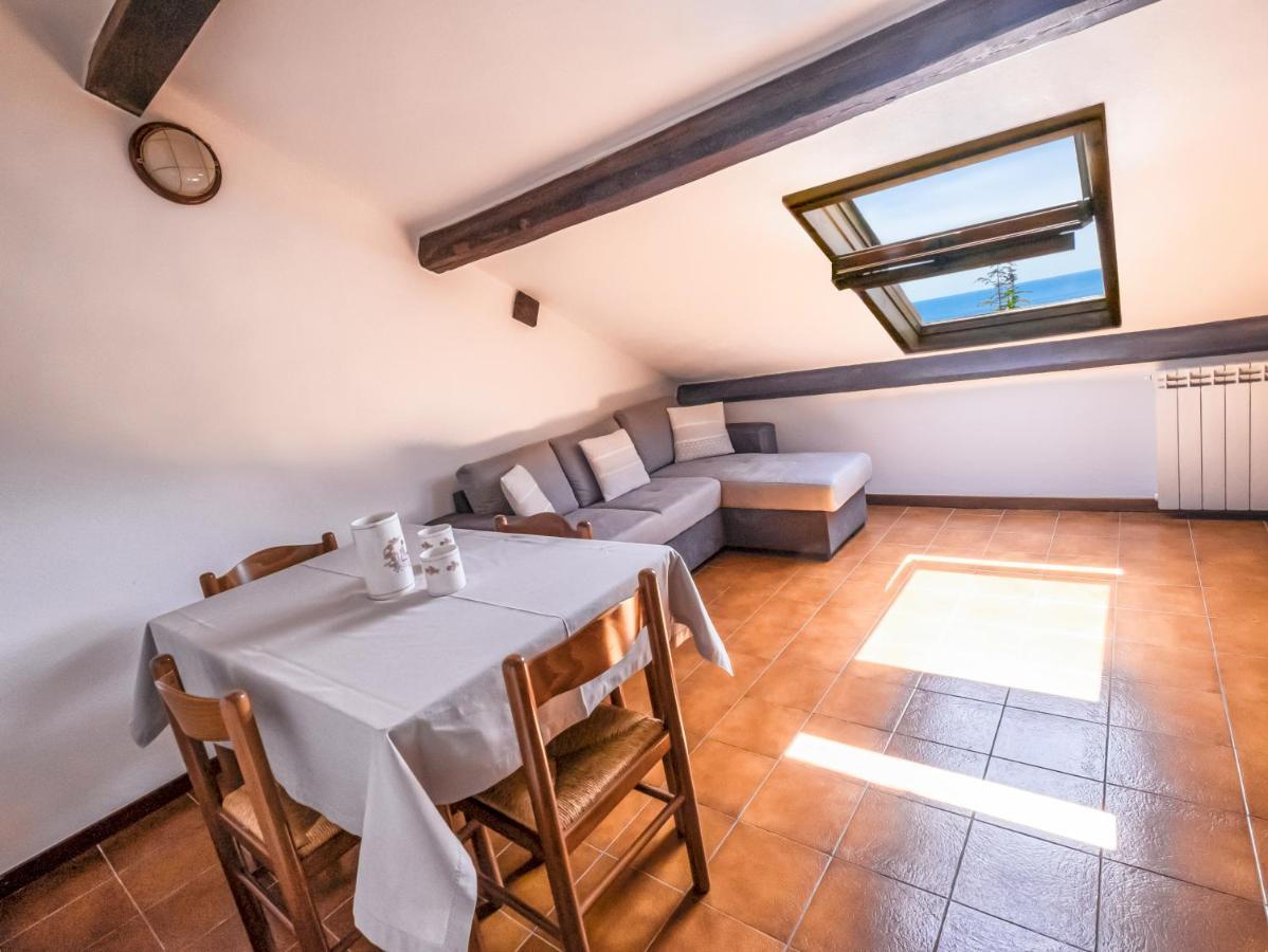 Tino Brezza Di Mare Apartment Дейва Марина Екстериор снимка
