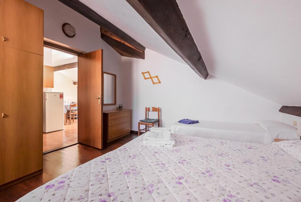 Tino Brezza Di Mare Apartment Дейва Марина Екстериор снимка