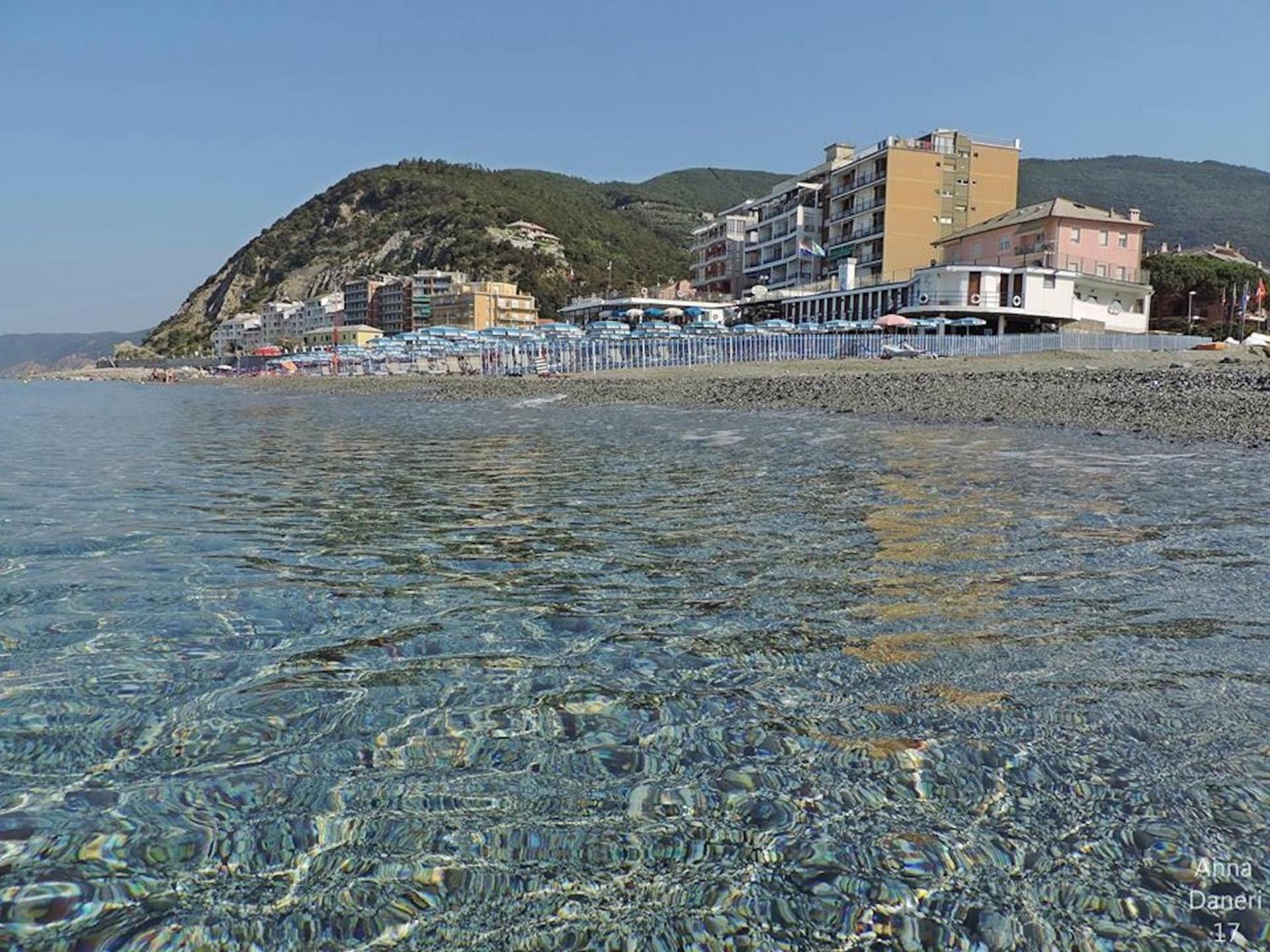 Tino Brezza Di Mare Apartment Дейва Марина Екстериор снимка